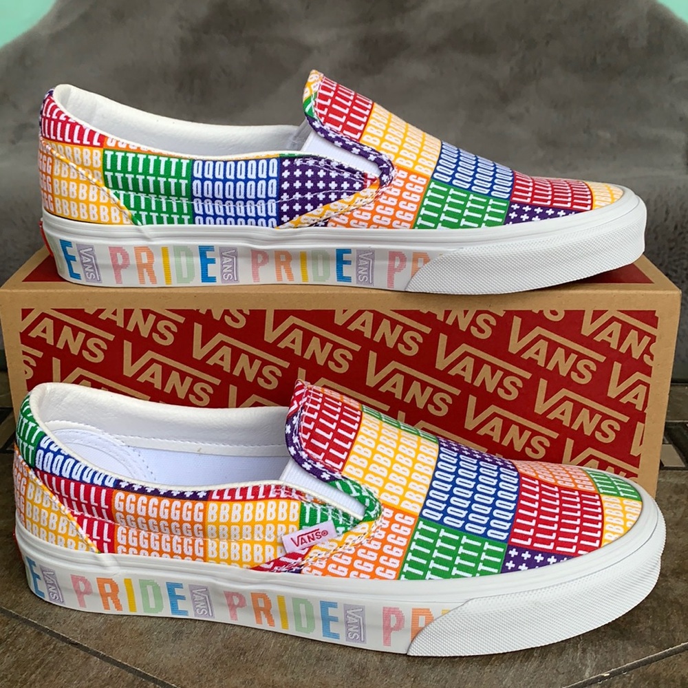VANS CLASSIC SLIP ON PRIDE MULTI/TRUE WHITE MENS